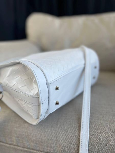Сумка шкіряна з короткими ручками ARTiS Bags 1712 4813-5113 біла 1712 4813-5113 фото