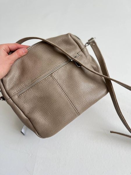 Сумка крос-боді через плече жіноча з натуральної шкіри середня ARTiS Bags 918 140 темно-бежева тауп 918 140 фото